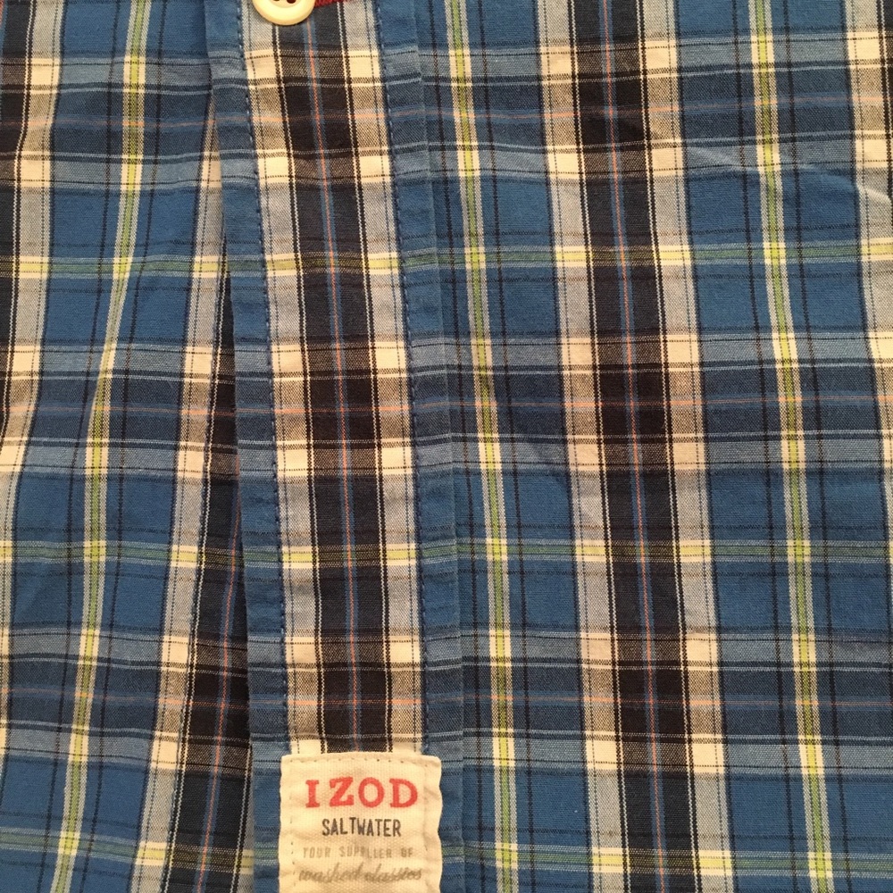 IZOD Saltwater button Down - Picture 3 of 3